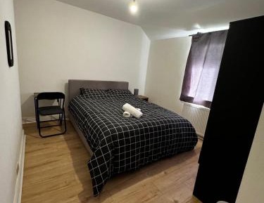 Standard Single Room with Shared Bathroom