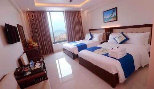 Deluxe Queen Room with Two Queen Beds