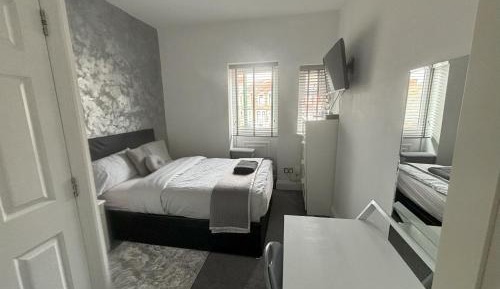 Double Room with Shared Bathroom