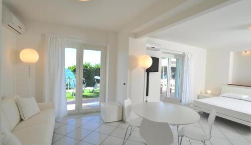 Junior Suite (2 Adults)