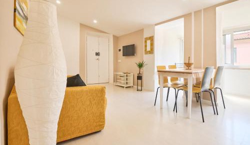 Superior One-Bedroom Apartment