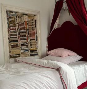 Apartment with Garden View