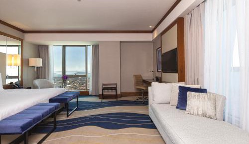 Corner Room with King Size Bed,Sea View