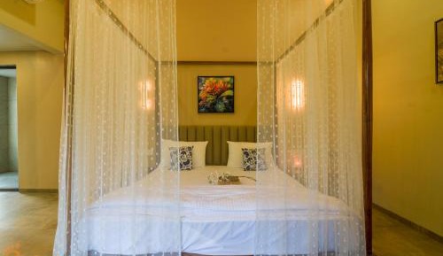 Deluxe Double Room with Bath