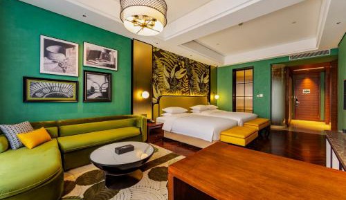 Joyful Family Twin Room  