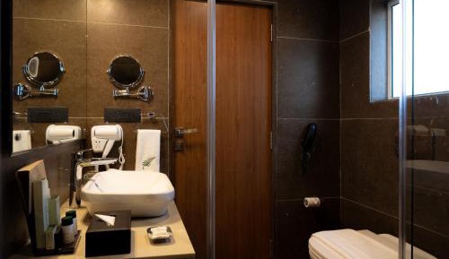 Winter Green Cottage