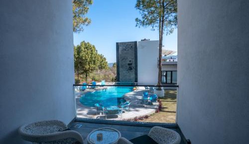  Rosa Room with Balcony