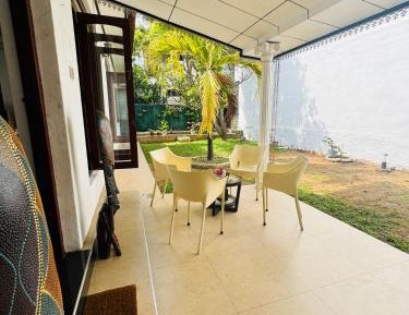 Villa with Garden View