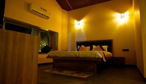 Suite with Garden View