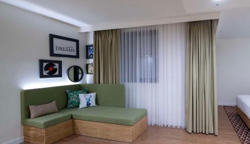 King Room with Sofa Bed - Non-Smoking