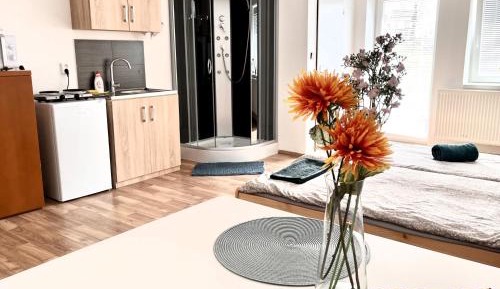 Family Room with Garden View