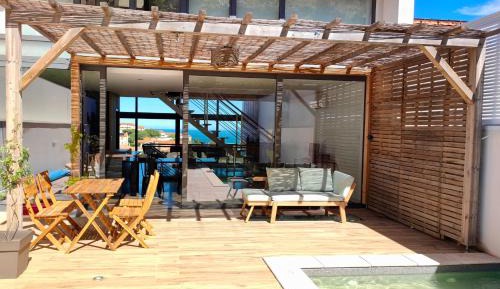 Double Room with Balcony and Sea View