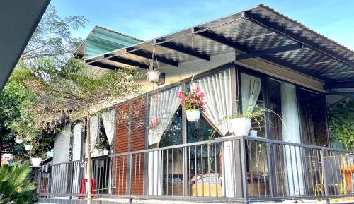 Mixed Dormitory Room