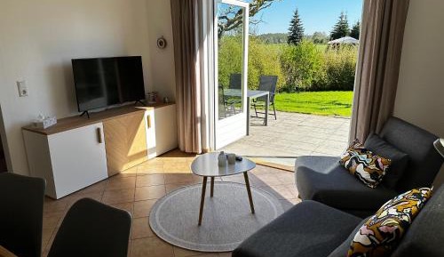 Apartment with Garden View