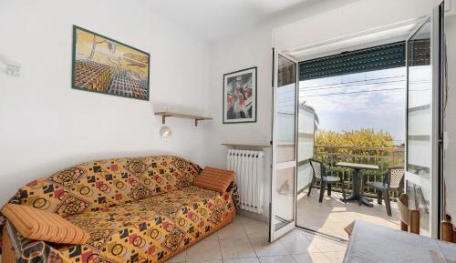 Superior One-Bedroom Apartment with Balcony