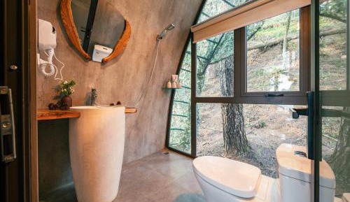 King Room with Mountain View