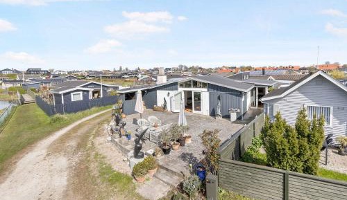 Two-Bedroom Holiday Home