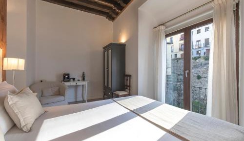 Superior Double or Twin Room with  with Alhambra View