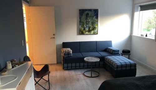 Deluxe Double Room (2 Adults + 1 Child)