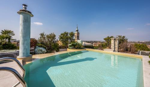 Four-Bedroom Holiday Home