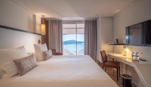 Premium room with Side Sea View and Access to Wellness Center