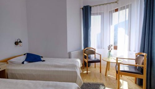 Standard Twin Room with Garden View