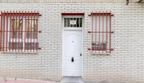 Standard Double Room with Shared Bathroom