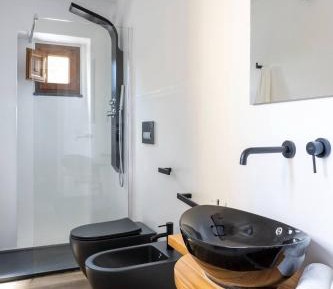 Deluxe Double Room with Balcony and Sea View