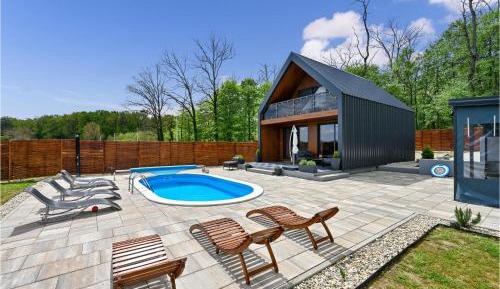 Two-Bedroom Holiday Home