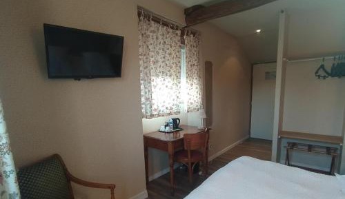 Large Double Room