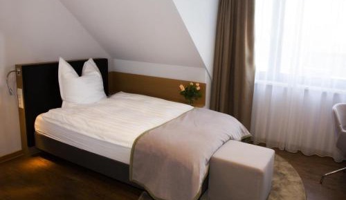 Single Room with Private Bathroom