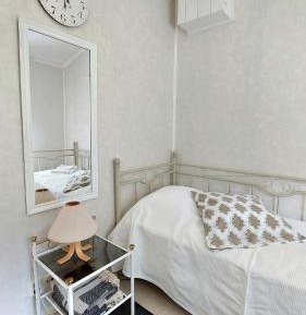 Twin Room with Private Bathroom