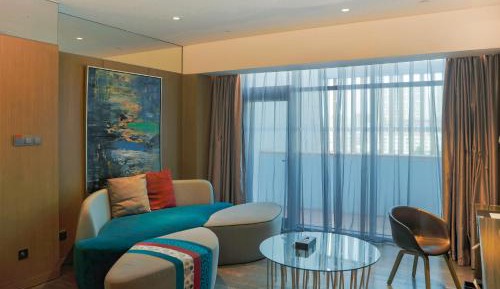 King Bed Seaview Suite, 1 Bedroom Suite, 1 King, Ocean view, Balcony