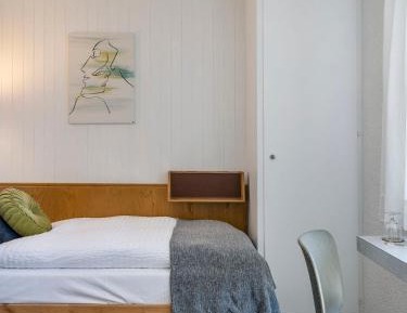 Single Room with Shared Shower and Toilet