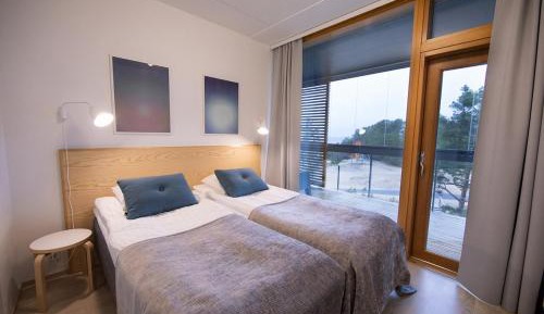 Apartment for six with a sauna and sea view