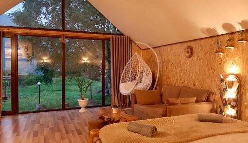 Studio with Mountain View