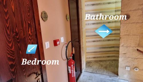 King Room with Balcony and Private External Bathroom