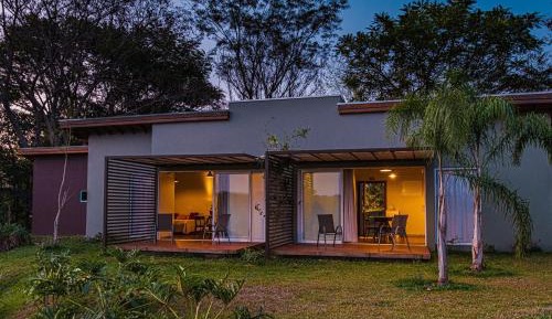 Apartment with Garden View