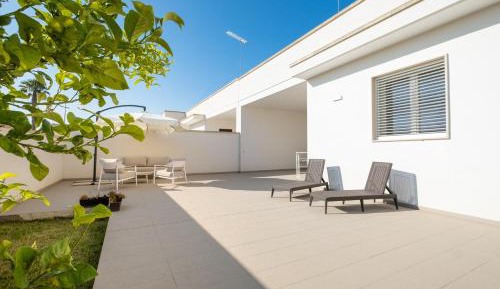 Superior One-Bedroom Apartment