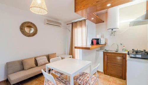 One-Bedroom Apartment (2 Adults)