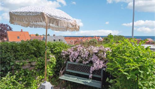 One-Bedroom Holiday Home