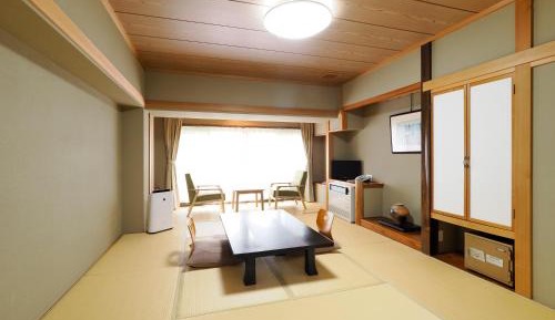 Japanese-Style Quadruple Room