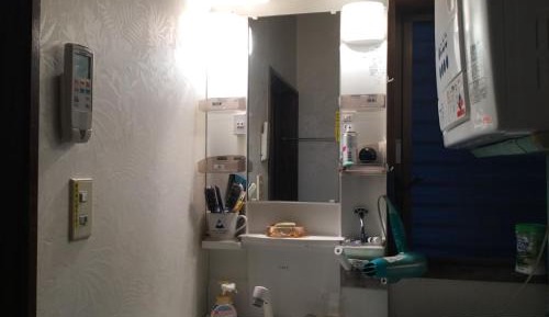 Single Room with Shared Shower and Toilet