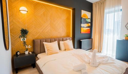 One-Bedroom Apartment with Balcony and City View