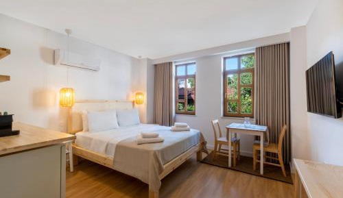 Deluxe Double Studio