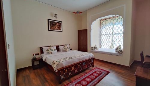 King Suite with Balcony