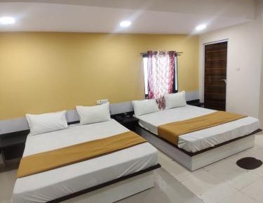 4-Bed Mixed Dormitory Room