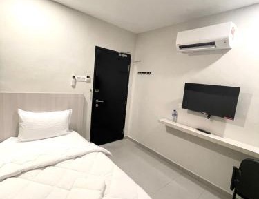 Single Room with Bathroom