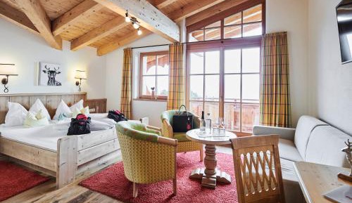 Family Room with Mountain View