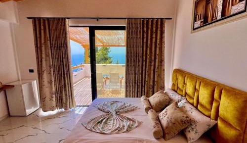 Quadruple Room with Balcony